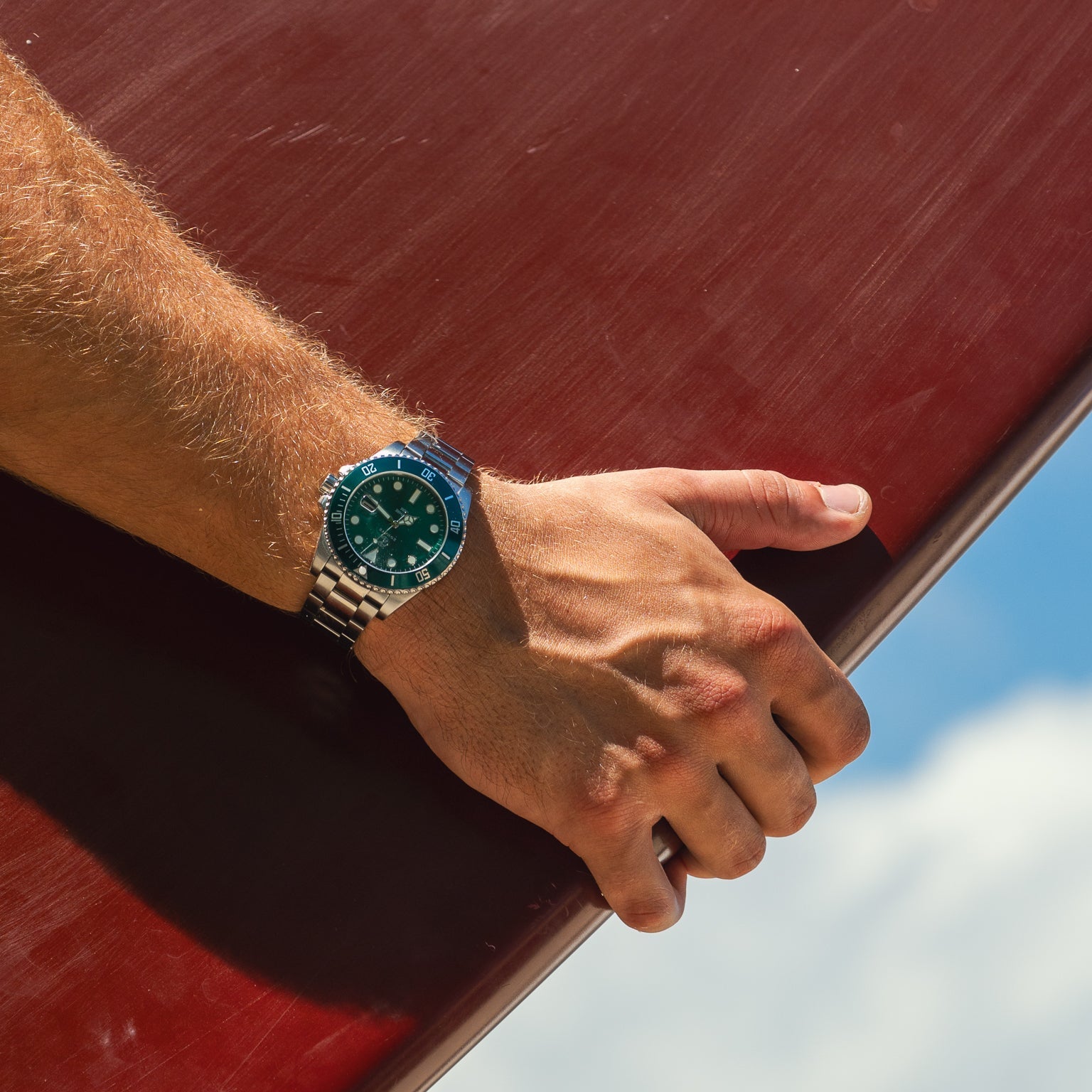 Pivot Green - Green Bezel